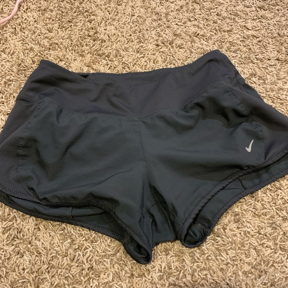 dark grey nike shorts - Picture 1 of 3